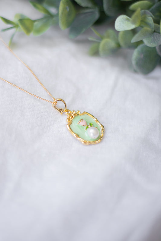 Rose Pendant Necklace